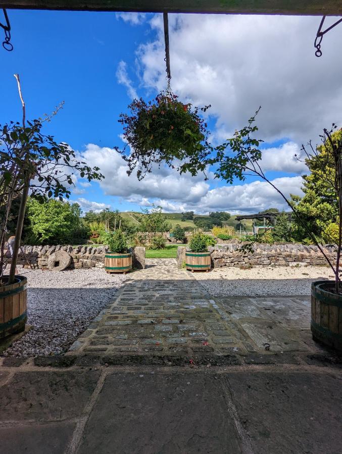 Whittakers Barn Farm Bed And Breakfast Cracoe Eksteriør billede